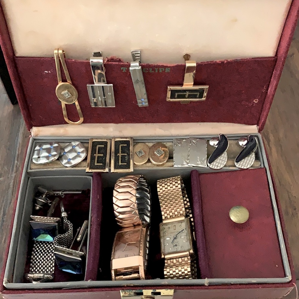 👑 Vintage men’s jewelry box and items 👑